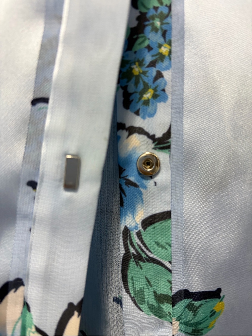 Tahari Light Blue Floral Sleeveless Button-Front Camisole - Picture 6 of 8
